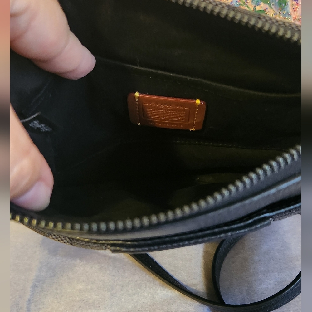 NWOT Brand New signature Coach crossbody - Picture 5 of 11